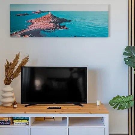 Renovated With Sunny Terrace And Ocean Views In Malibu Park Tenerife Apartmán *