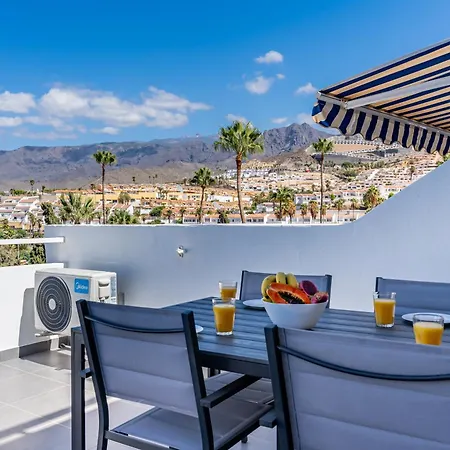 Renovated With Sunny Terrace And Ocean Views In Malibu Park Tenerife * אדחה