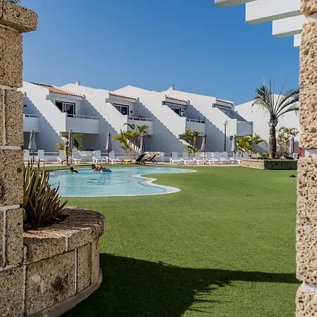 Renovated With Sunny Terrace And Ocean Views In Malibu Park Tenerife * Costa Adeje (Tenerife)